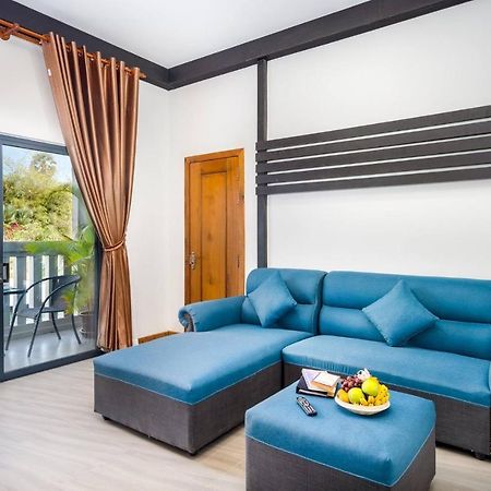 Reveal Angkor Hotel Сіємреап Екстер'єр фото