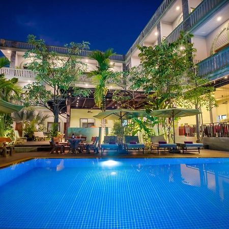 Reveal Angkor Hotel Сіємреап Екстер'єр фото
