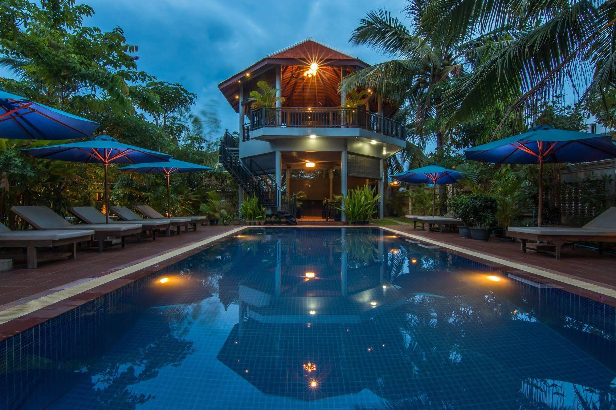 Reveal Angkor Hotel Сіємреап Екстер'єр фото