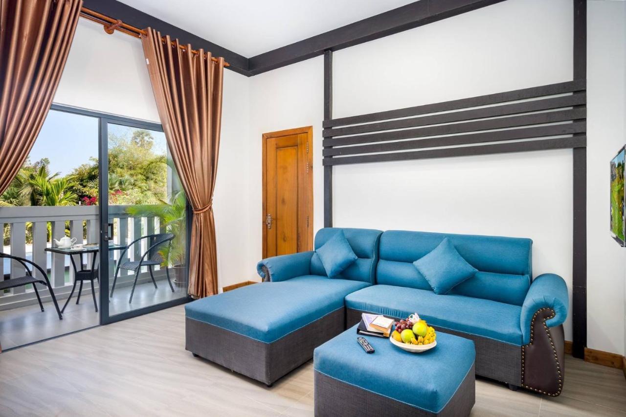 Reveal Angkor Hotel Сіємреап Екстер'єр фото
