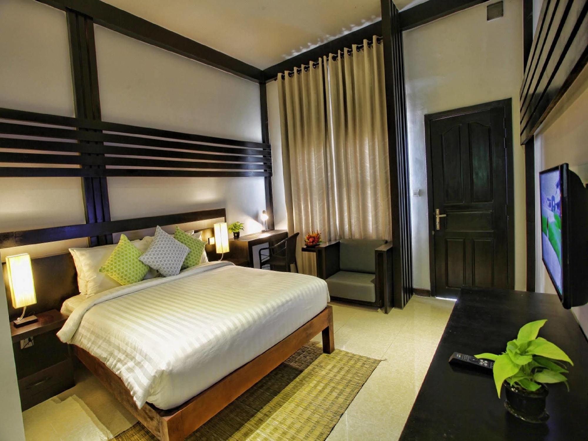 Reveal Angkor Hotel Сіємреап Екстер'єр фото